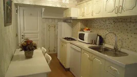 Romantic Mansion - 28