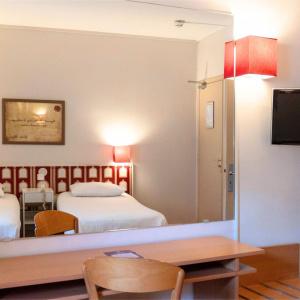 Ours Blanc - Place Victor Hugo - 23