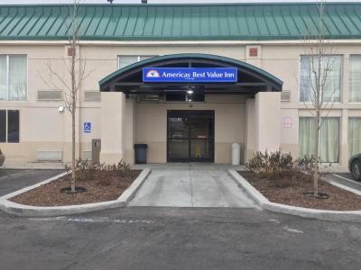 Americas Best Value Inn & Suites-Boise - 0