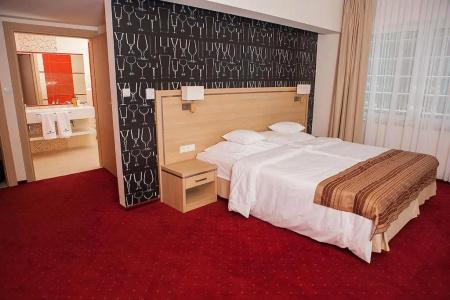 Grape Town -, Spa, Sport, Bowling, Squash, Restaurant - 59