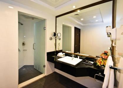 Ramada Abu Dhabi Corniche - 50