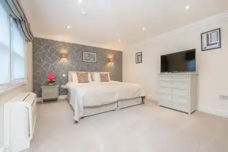 Manson Place - 27