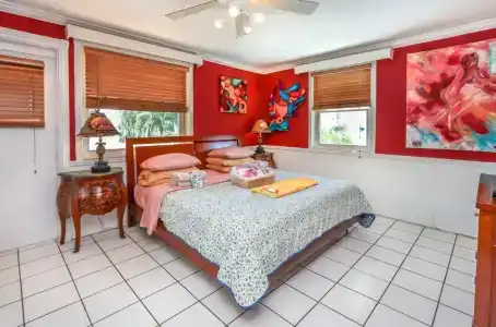 Villa Sinclair Beach Suites and Spa - 37