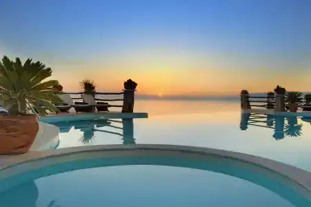 Creta Blue Boutique - 18