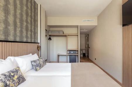 Rafaelhoteles Piramides - 61