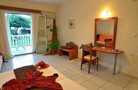 Belussi Beach & Suites - 102