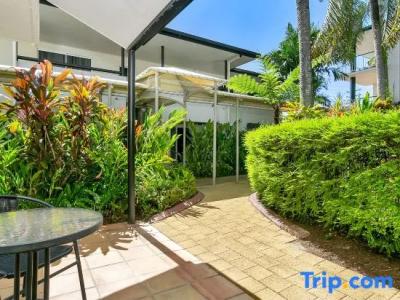 Cairns Reef Apartments & - 22