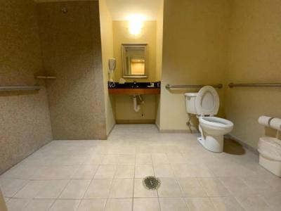 Comfort Suites North - 47