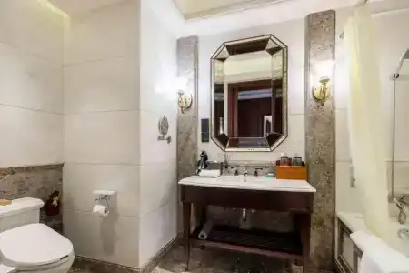 Shanghai Donghu - 8
