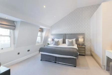 Chilworth Court - 82