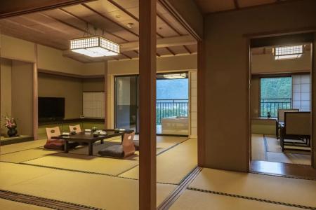 Yamanaka Onsen Hanatsubaki - 7