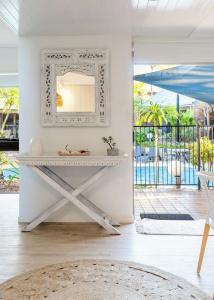 Glen Eden Beach - 94