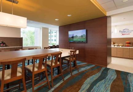 Fairfield Inn & Suites by Marriott Downtown - 21