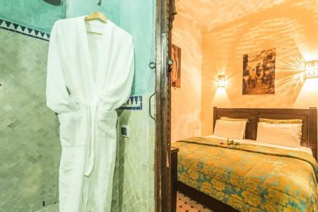 Riad Nasreen - 46