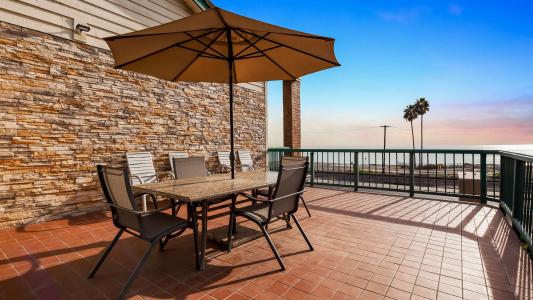 Best Western Plus Inn-by-the-Sea - 18