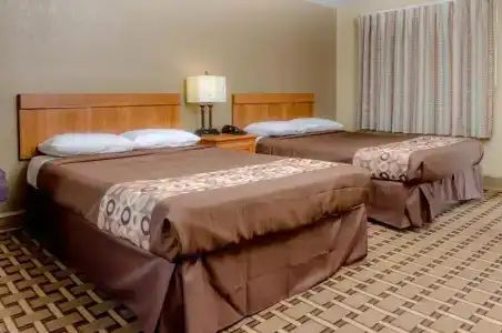 Relax Inn - - 26