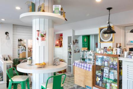 Ratana Boutique Hostel - 10