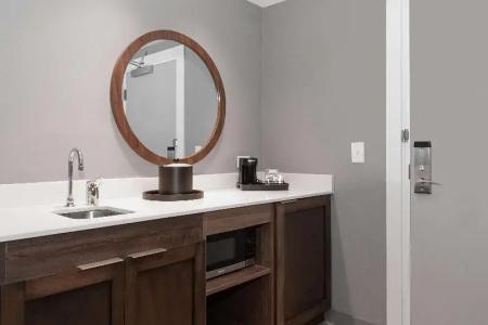 Hampton Inn & Suites Charlotte Steele Creek Road, Nc - 45