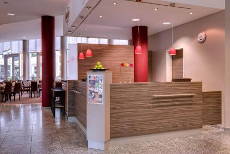 Park Inn by Radisson Dresden - 15