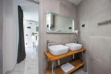 - Aparthotel Teranea - 90
