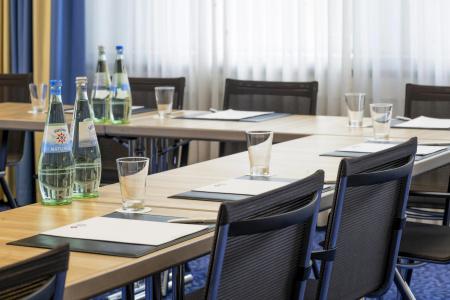 Park Inn by Radisson Köln City West - 35