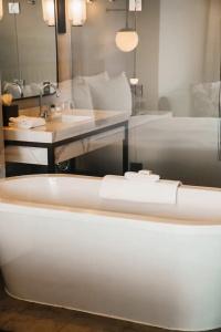1000, Lxr Hotels & Resorts - 43