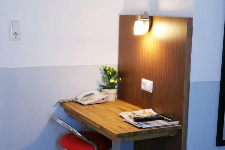 Bahn-Hotel - 27