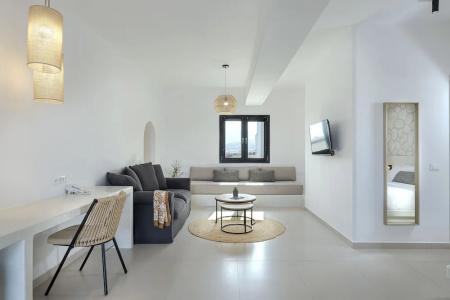 Onyx & Suites - 104