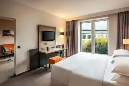 Sheraton Duesseldorf Airport - 56