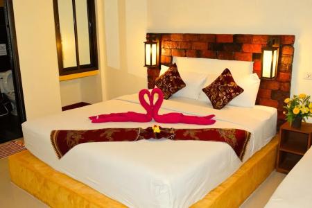 Lanta Pearl Beach Resort - 92