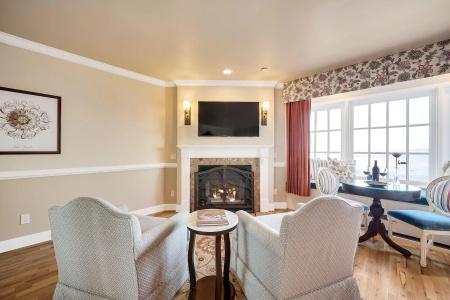 Spindrift Inn - 30