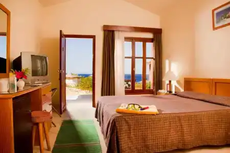 Xperience Hill-Top Beach Resort - 11