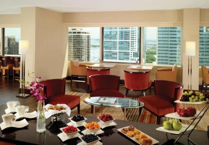 Swissotel Chicago - 9