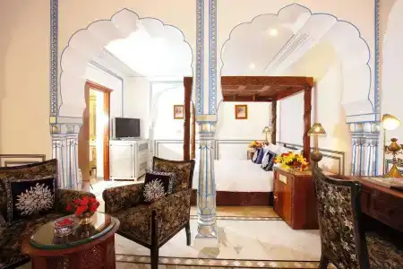The Raj Palace (Small Luxurys of the World) - 64