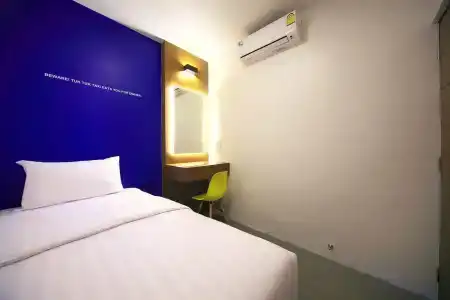 Tuk Tuk Hostel - 22