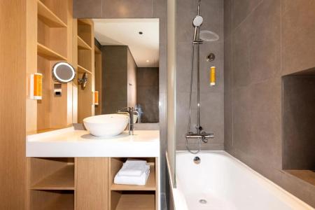 Premier Inn Dubai Dragon Mart - 9