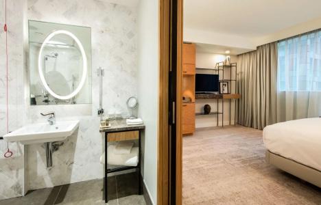 Lincoln Plaza London, Curio Collection By Hilton - 10