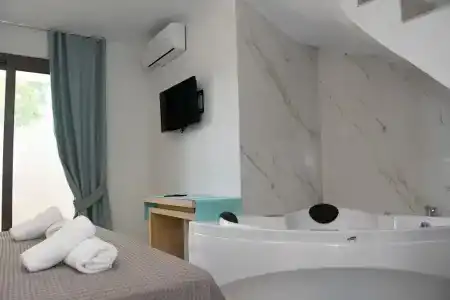 Theano Luxury Suites Nikiti - 58
