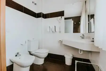Isasa - 9