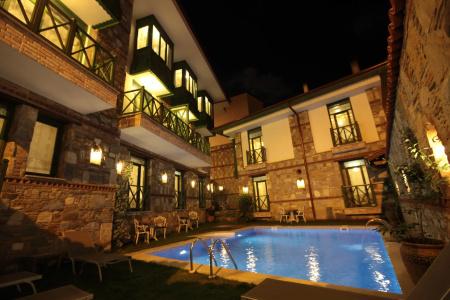 Celsus Boutique - 10