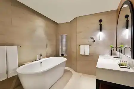 DoubleTree by Hilton Dubai - Business Bay - 60