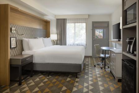 Holiday Inn, An Ihg - 40
