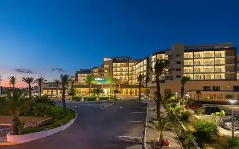 Hilton Skanes Beach - 32