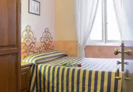 Monica - 8