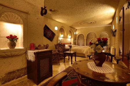 Safran Cave - 145