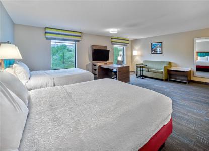 Hampton Inn Midtown-Aksarben - 35