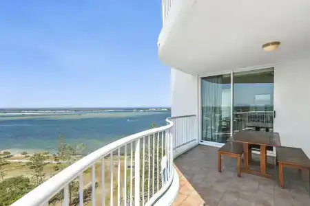 Crystal Bay On The Broadwater - 227