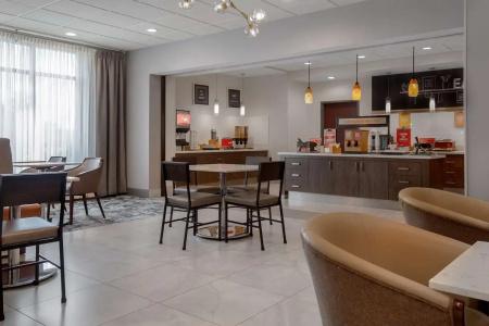 Hampton Inn by Hilton - Toronto - 29