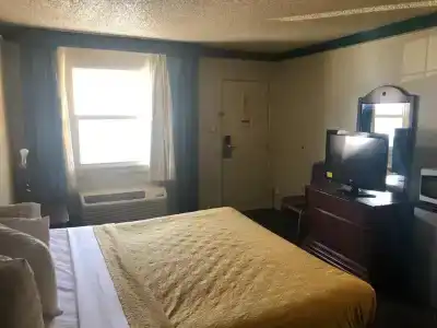 Americas Best Value Inn Denver - 30