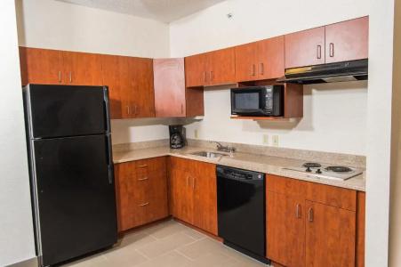 Holiday Inn Express & Suites-Summit Township, an IHG - 54